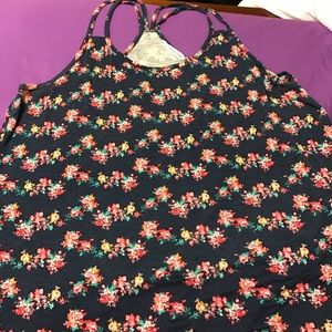 Plus size floral tank top!