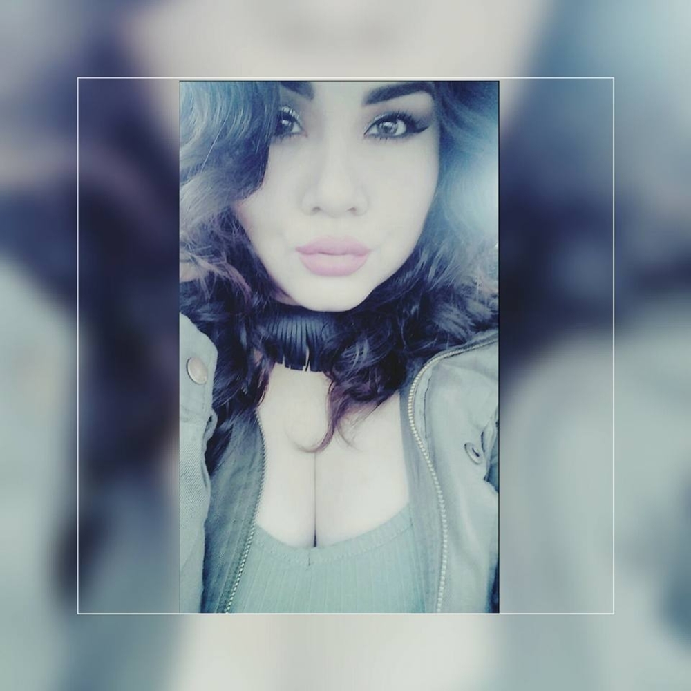 Meet your Posher, Anahi