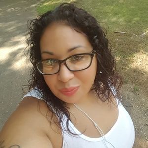 Meet your Posher, Mayra