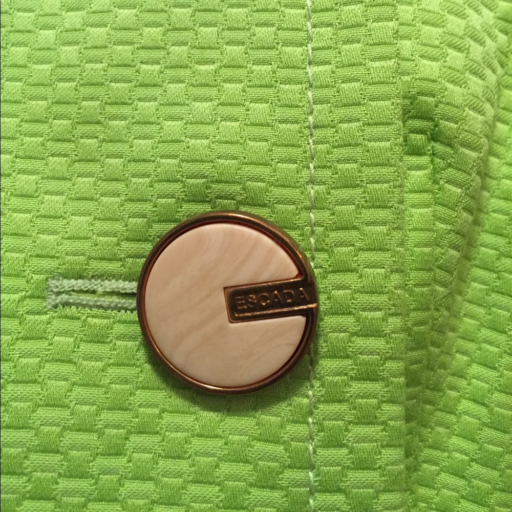 Escada green swing jacket size 38 $1450 NWT - Picture 4 of 5
