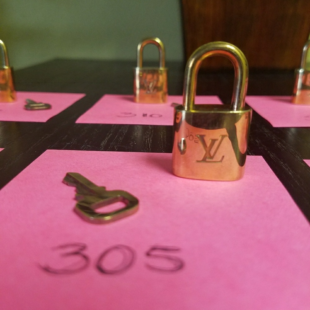 Authentic Pre-owned Louis Vuitton Lock & Key set