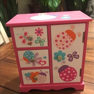 SOLD 🌸 Cute wooden Jewelry box 🌸