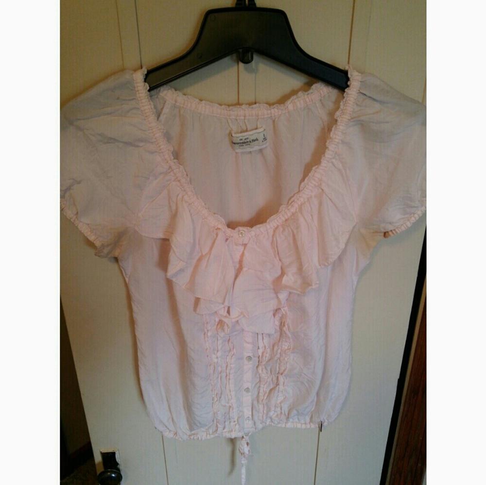 Abercrombie & Fitch ruffled top