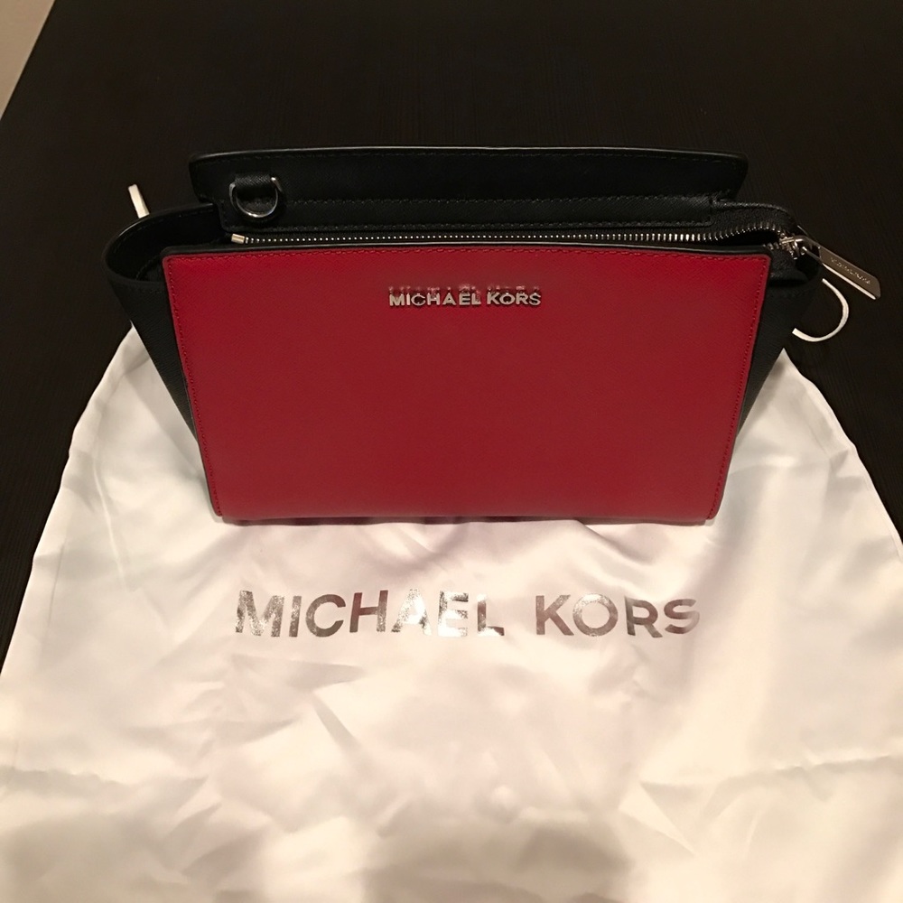 Michael Kors crossbody messenger