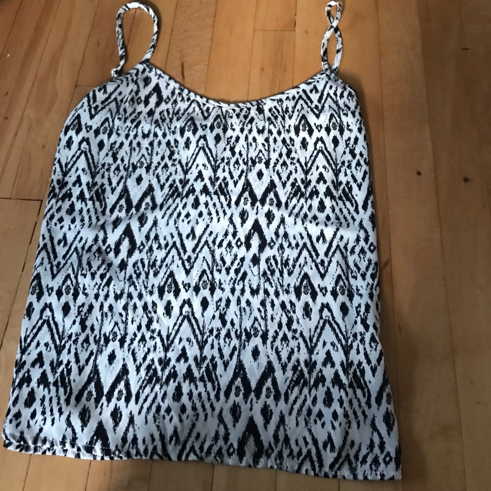 White and black patterned light tank