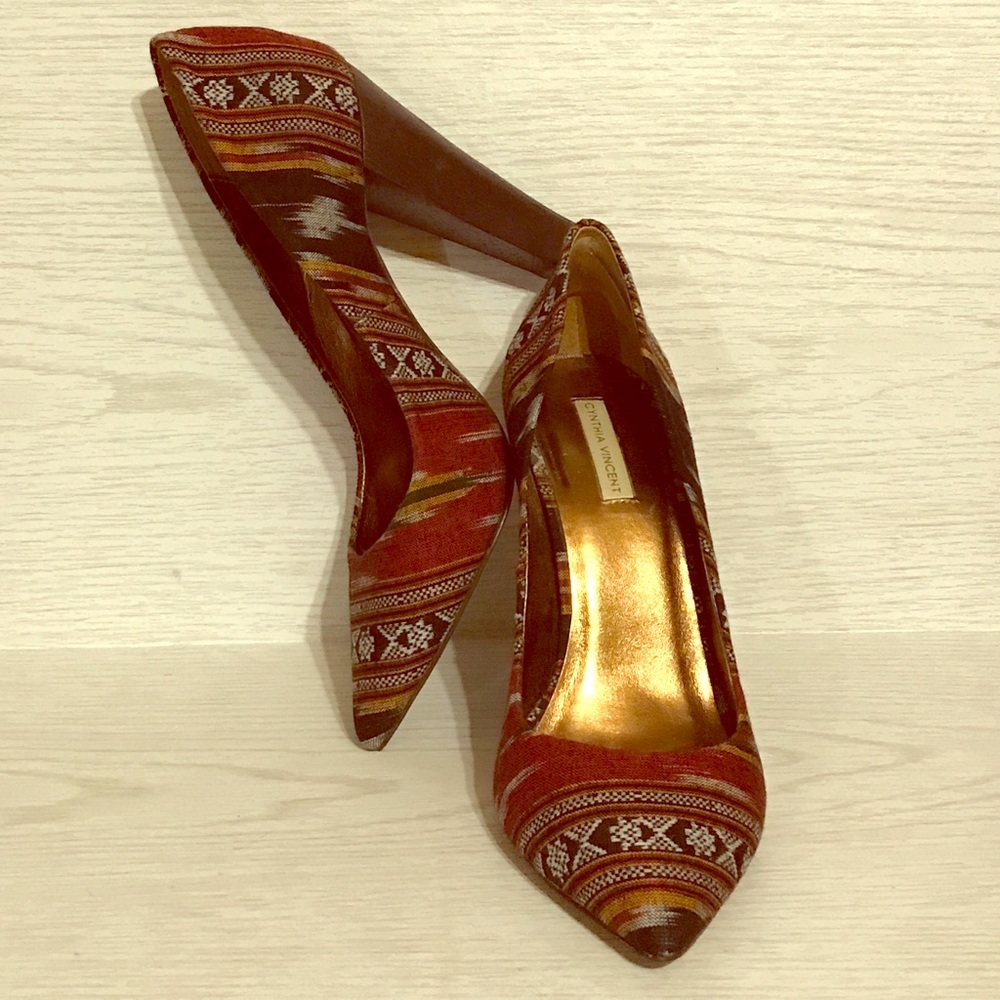 CYNTHIA VINCENT Southwestern Tapestry Heels Kilim
