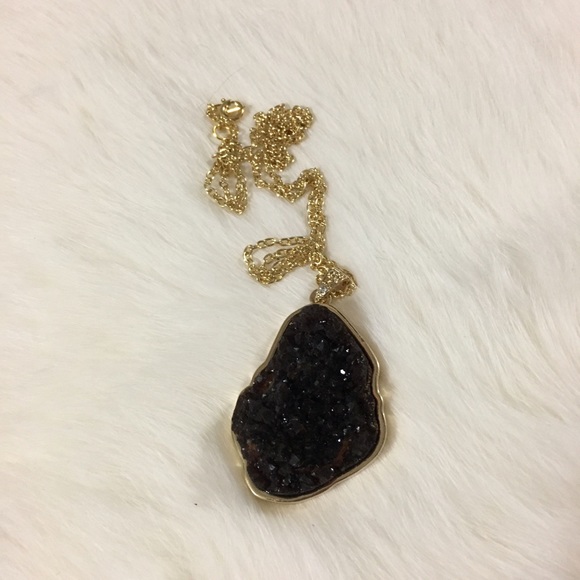 Handmade Geode Necklace - Picture 3 of 4