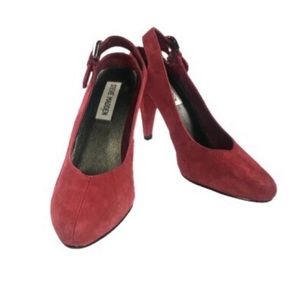 Retro Style Red Suede Steve Madden Pumps