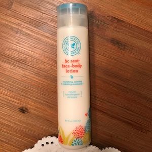 🌸Honest Company Face + Body Lotion🌸
