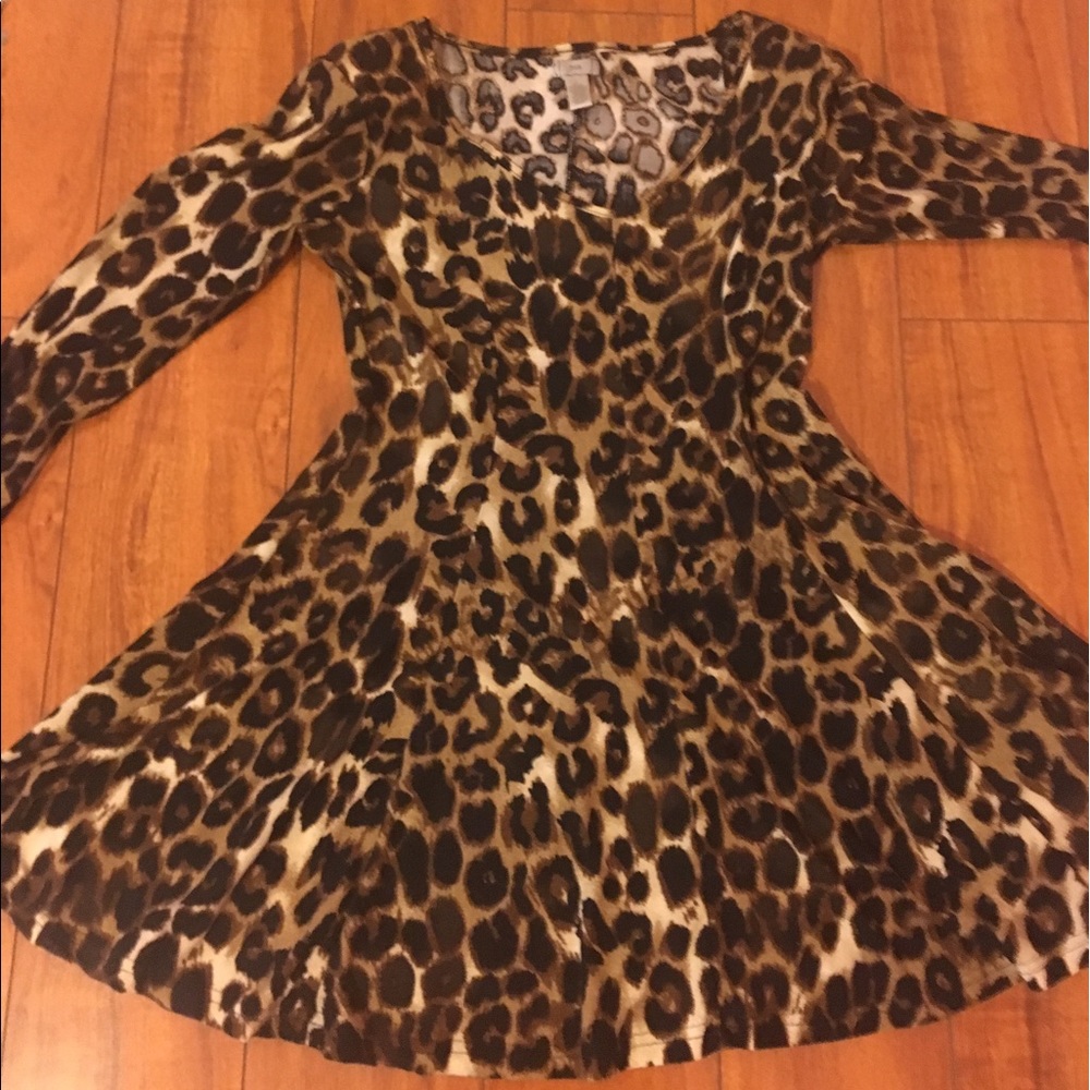Cute long sleeve leopard dress