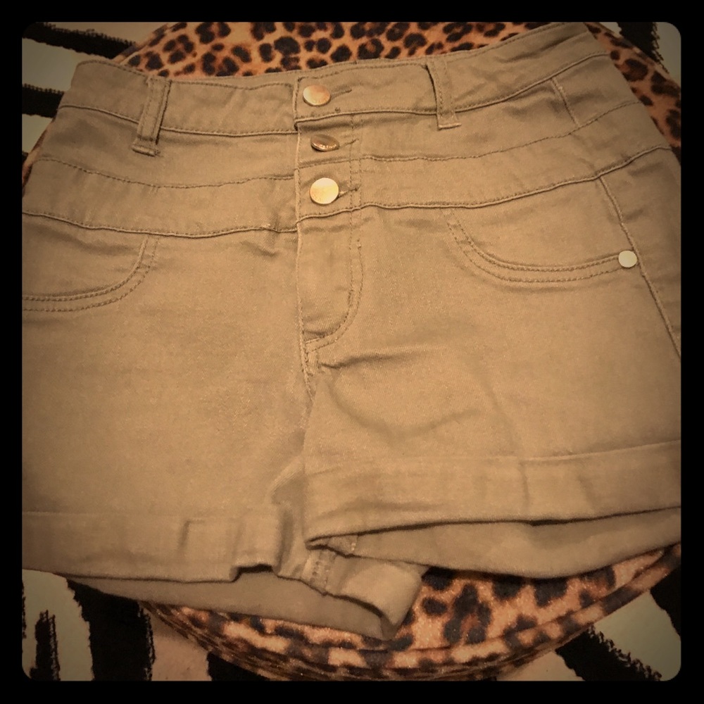Refuge Brand Green High Waisted Shorts w/ Cuff, 2!