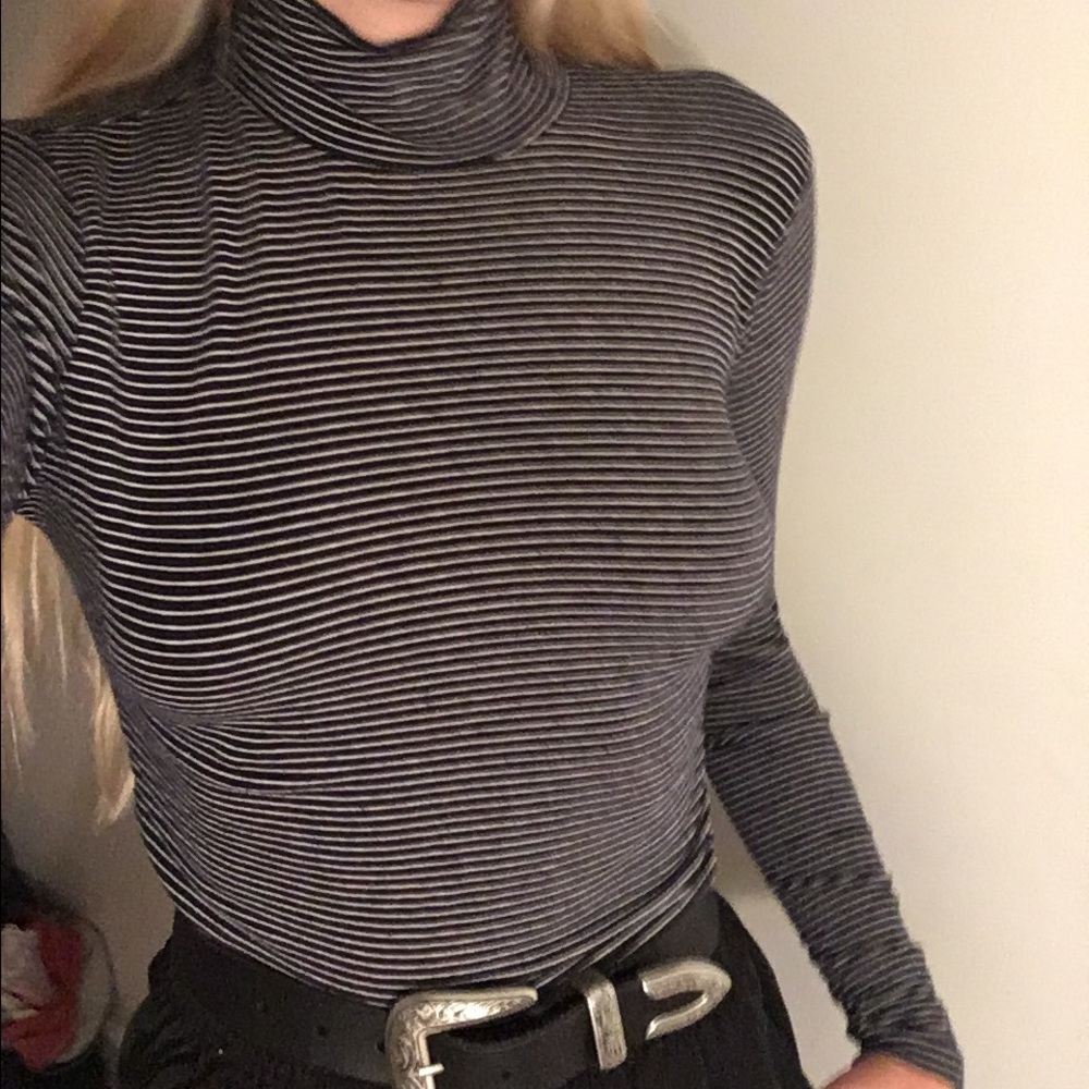 Brandy Melville lightweight striped turtleneck