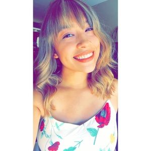 Meet your Posher, Yohaira