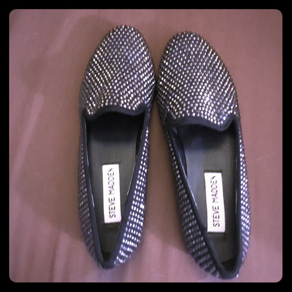 Brand new! Slip on Steven madden shoes