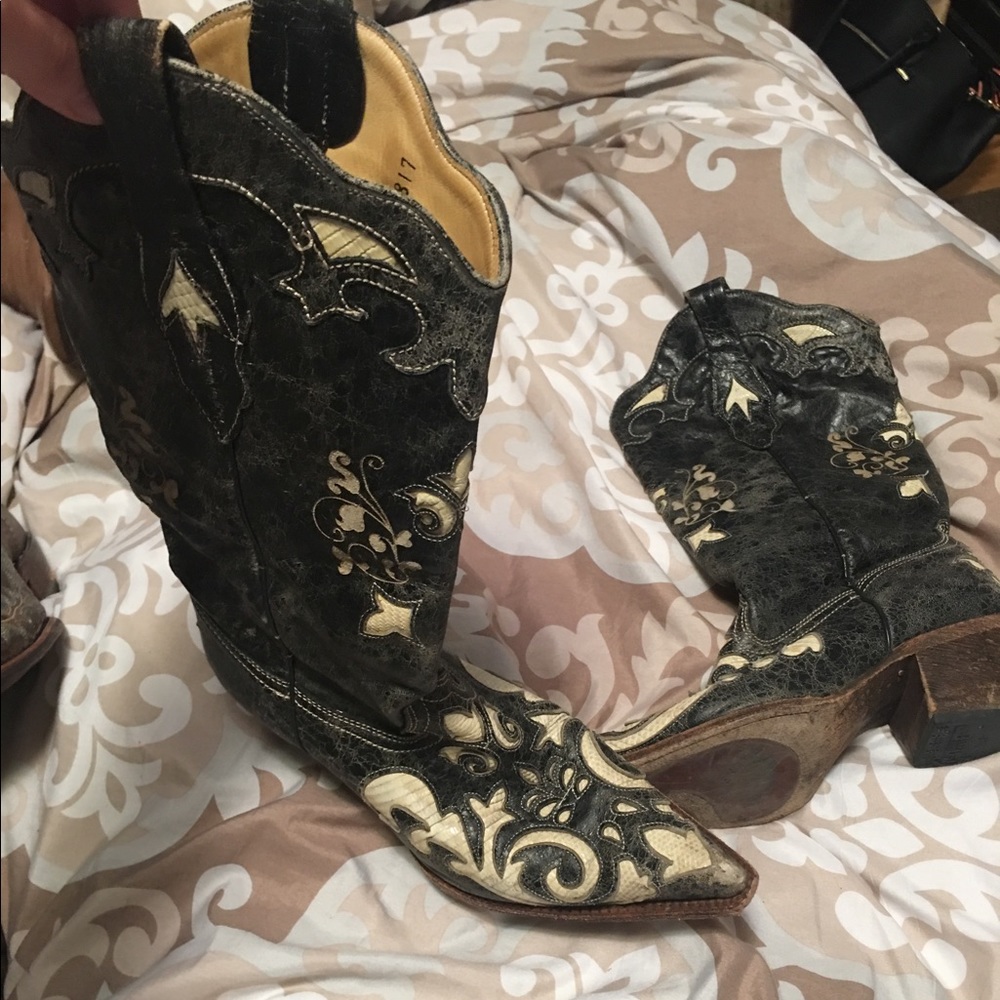 Women's boots