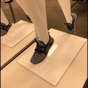 Meet your Posher, Tanya