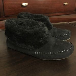 Old Navy Hard Sole Slipper shoes size 8