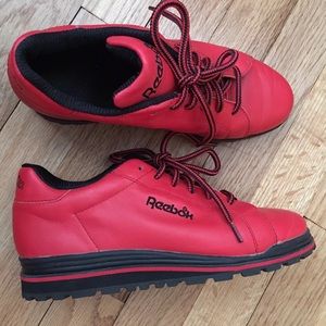 Vintage Reebok Lace Ups Sneakers Sz 5.5