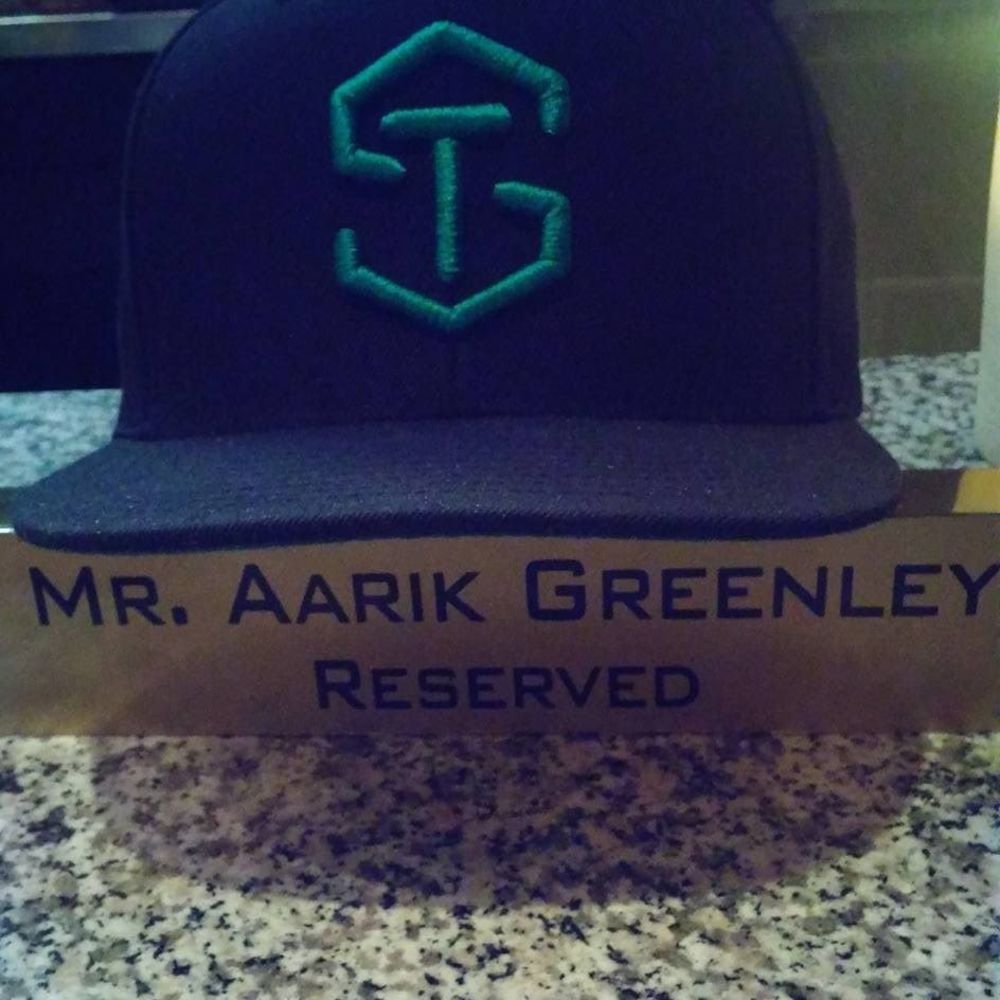 Meet your Posher, Aarik