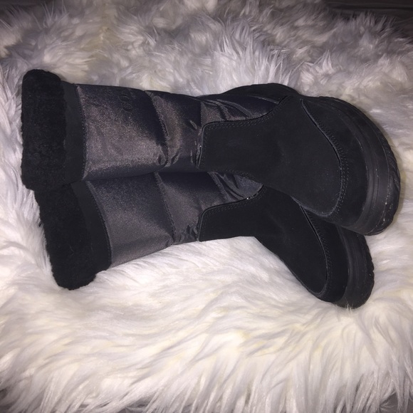 Coach Snow Boot Size 6 - Picture 5 of 8