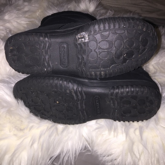 Coach Snow Boot Size 6 - Picture 7 of 8