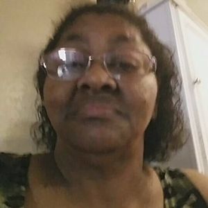 Meet your Posher, Evelyn