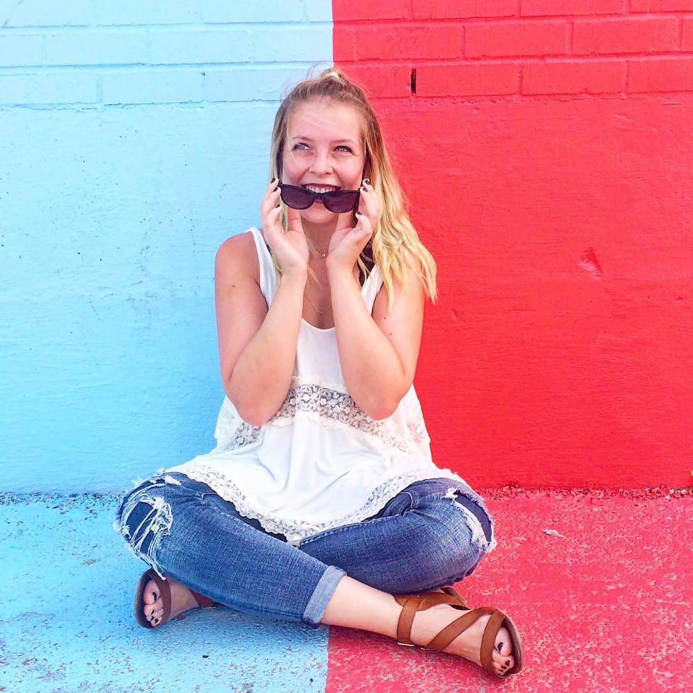 Meet your Posher, Kayla