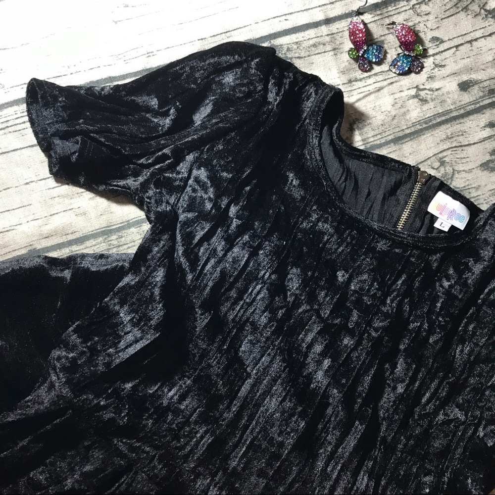 LuLaRoe Black Crushed Velvet Amelia! 🖤 never worn