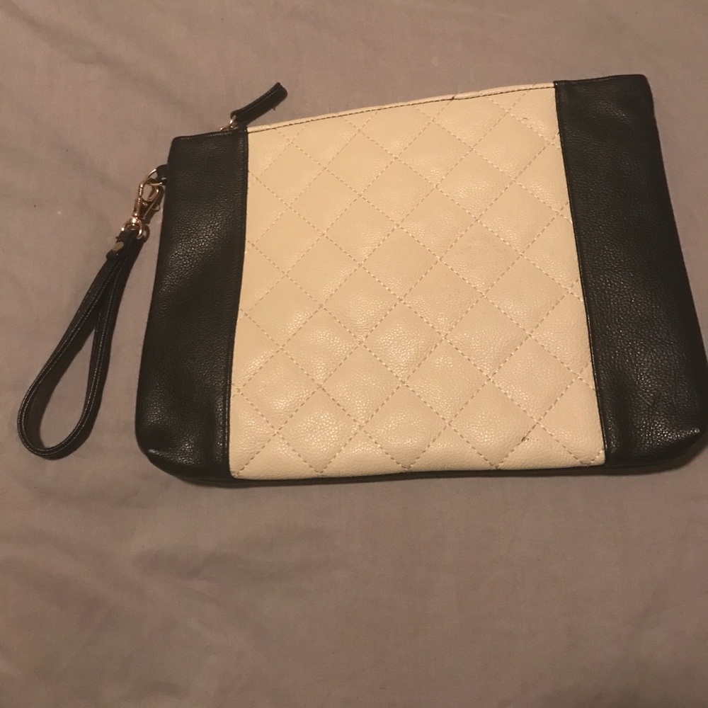 ALDO clutch