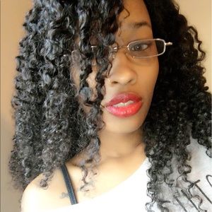 Meet your Posher, Alicia c