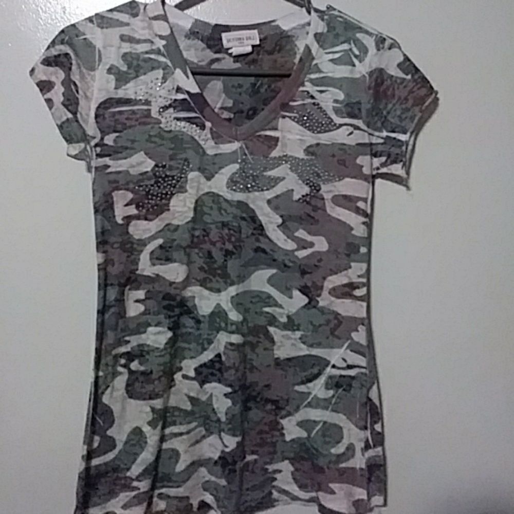 California Girlz U.S.A. camoflauge shirt w/ sequin