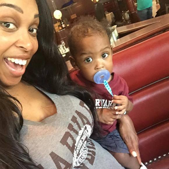 Meet your Posher, Renea - Picture 1 of 1