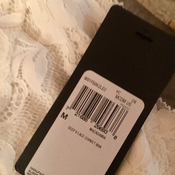 🚨SOLD🚨ON SALE!!! 🔥NWT Guess Bralette - Picture 4 of 5