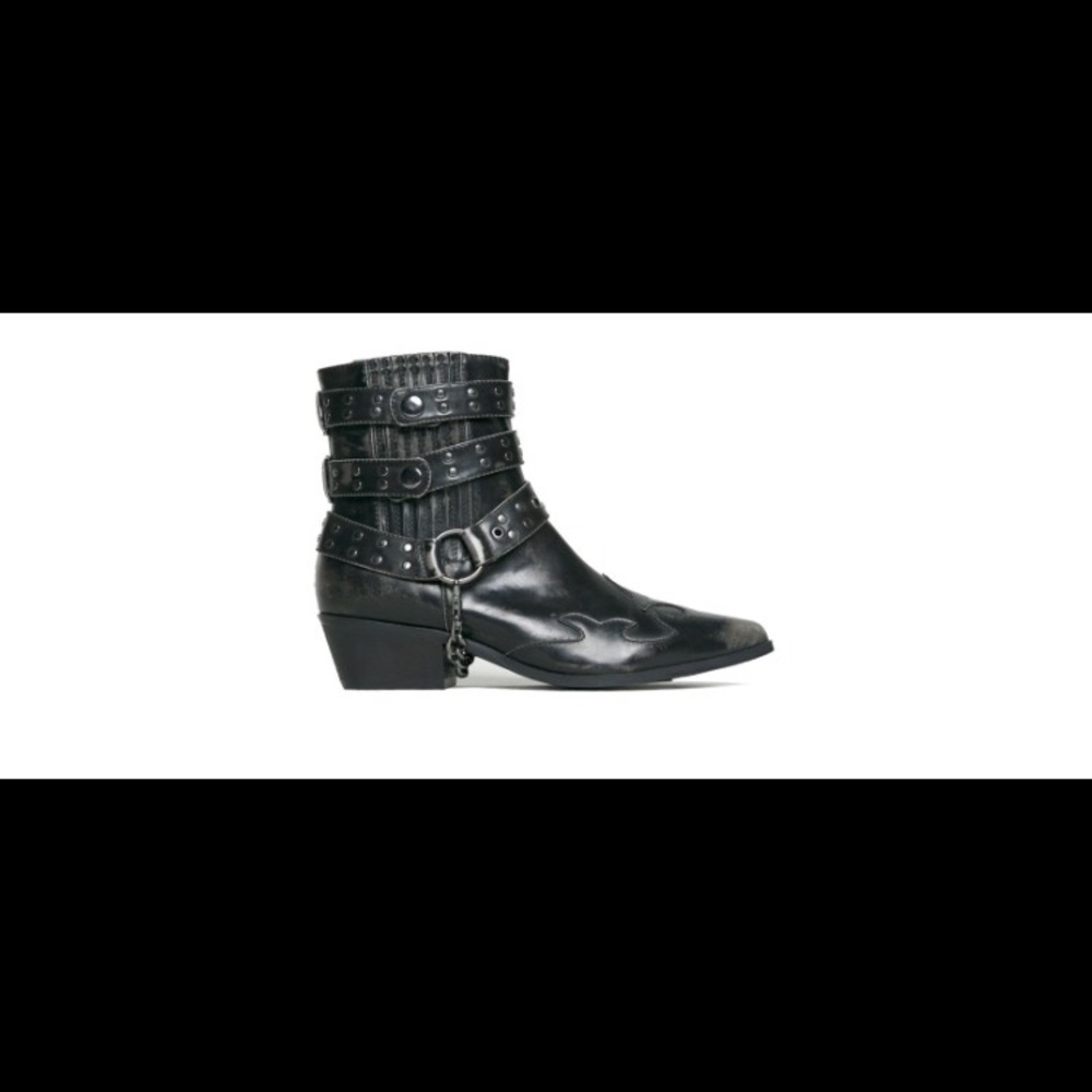 YRU boots