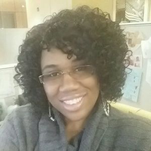 Meet your Posher, Ayanna