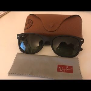 Ray-Ban New Wayfarer sunglasses