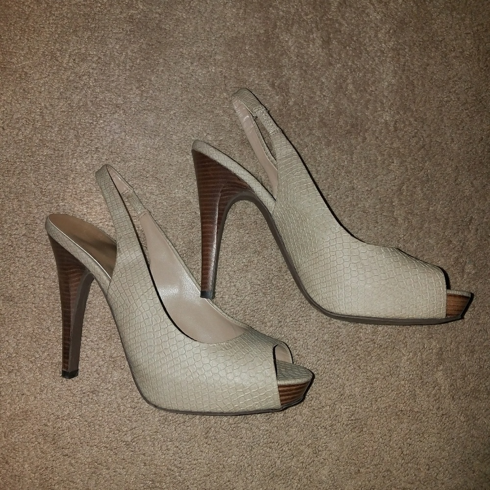 🌸🌸SOLD🌸🌸 Jessica Simpson Heels