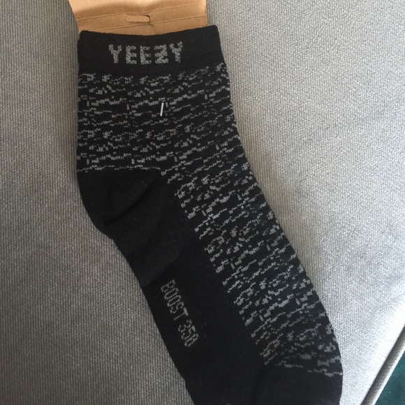 yeezy with adidas socks