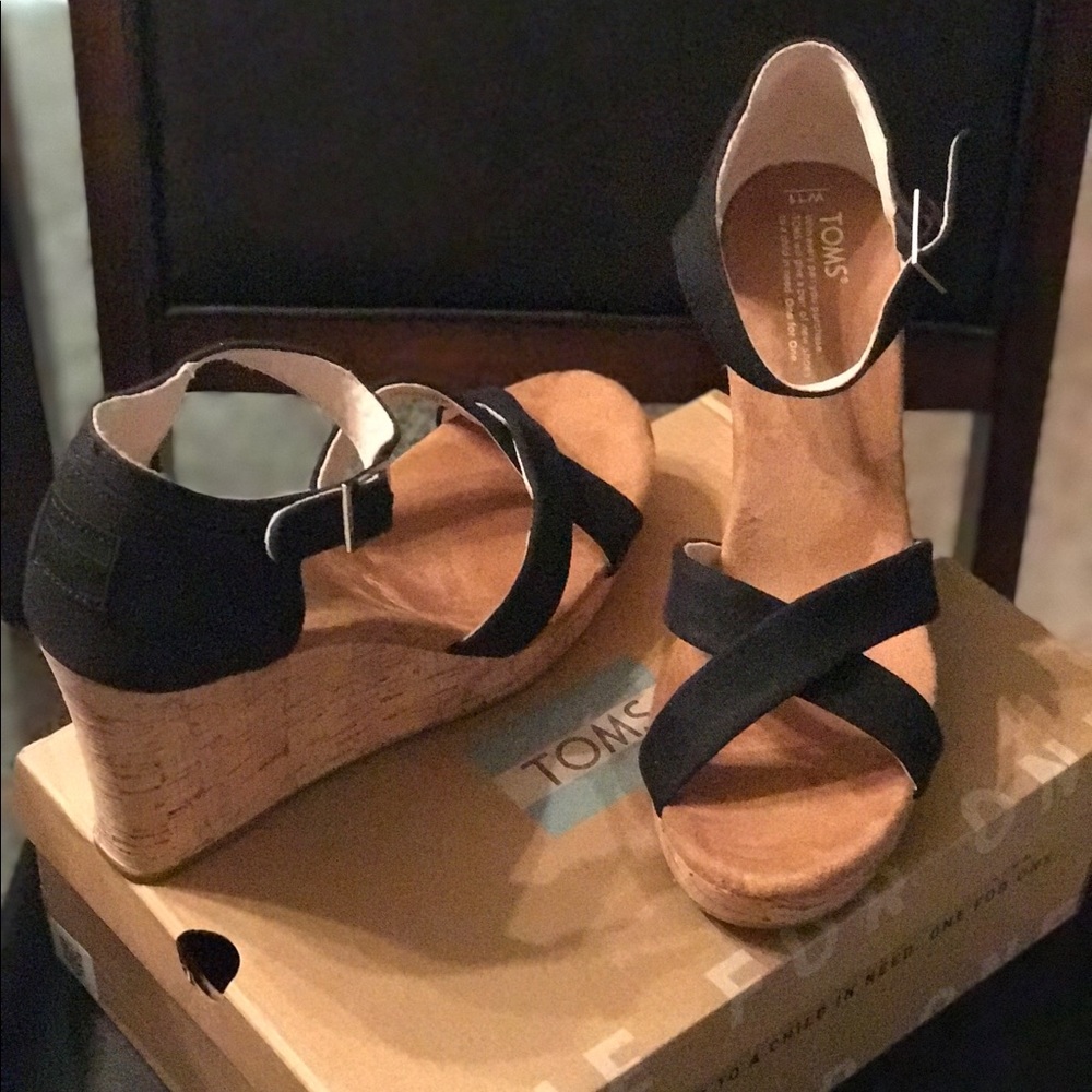 Brand New TOMS Strappy Black Canvas Cork Wedges