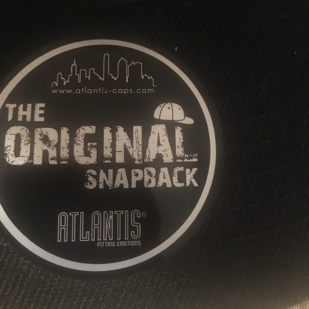 Hat - Picture 4 of 4