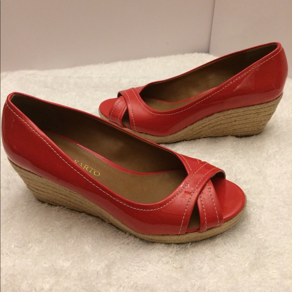Franco Sarto coral/red wedges