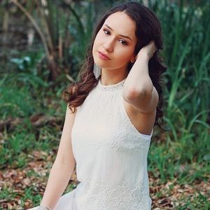 Meet your Posher, Crystal