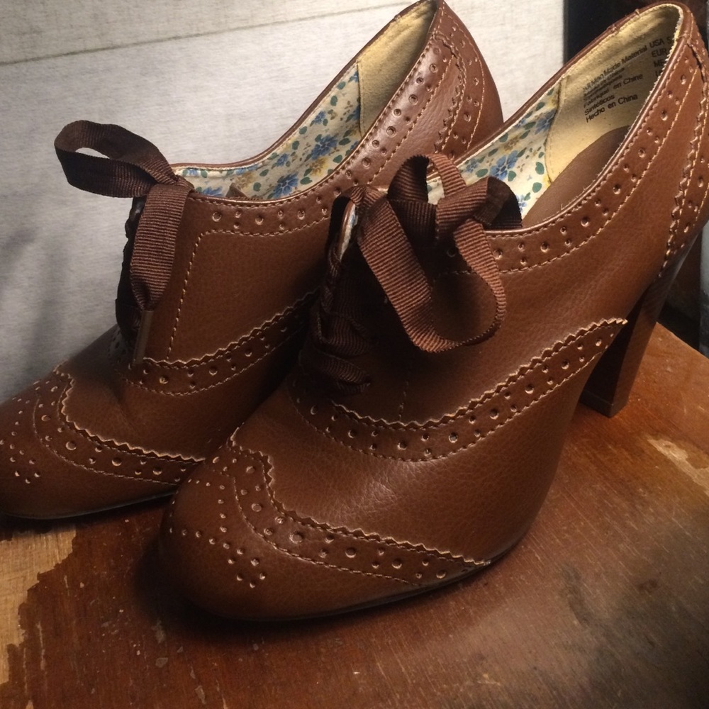 American Eagle vintage style size 5