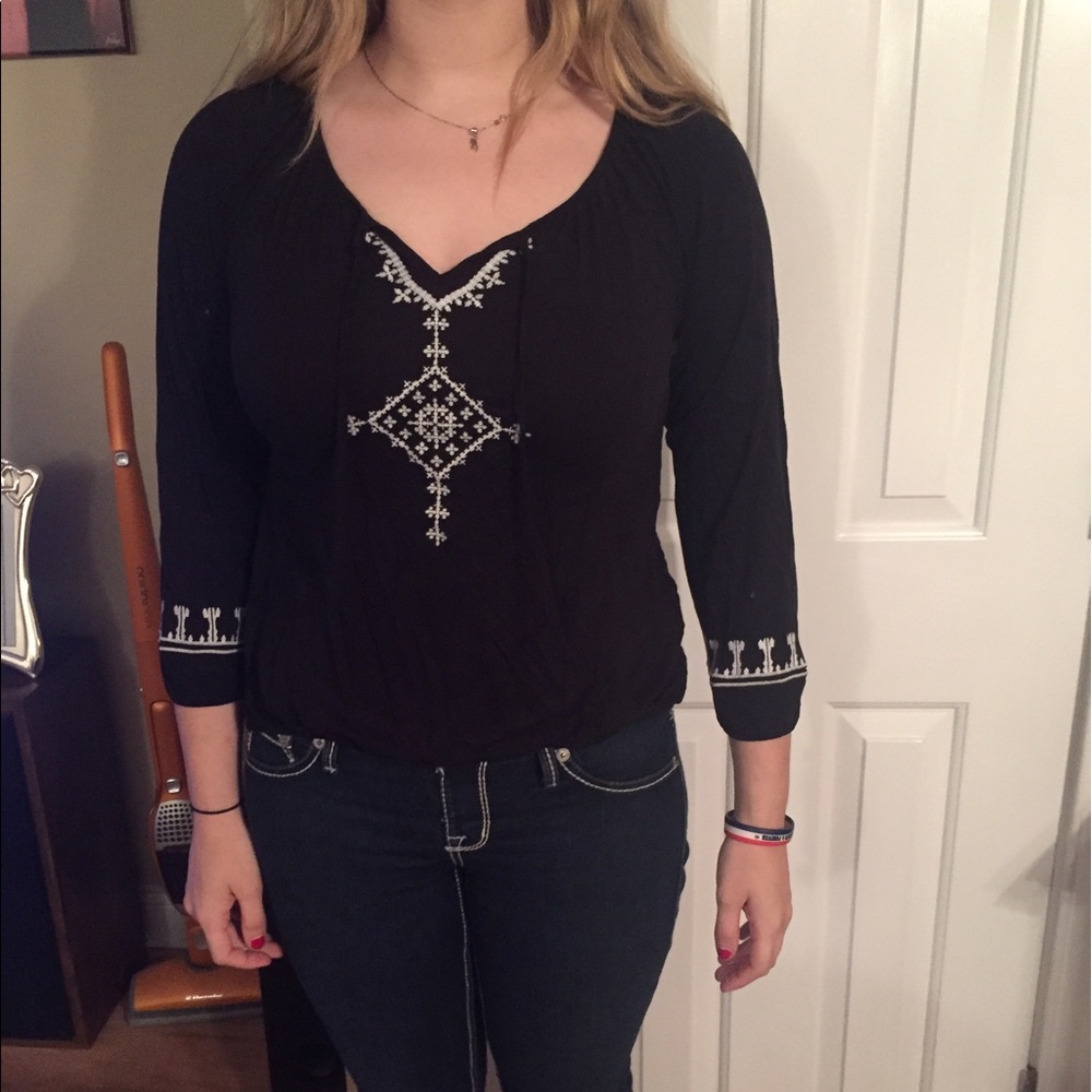 Black and white top