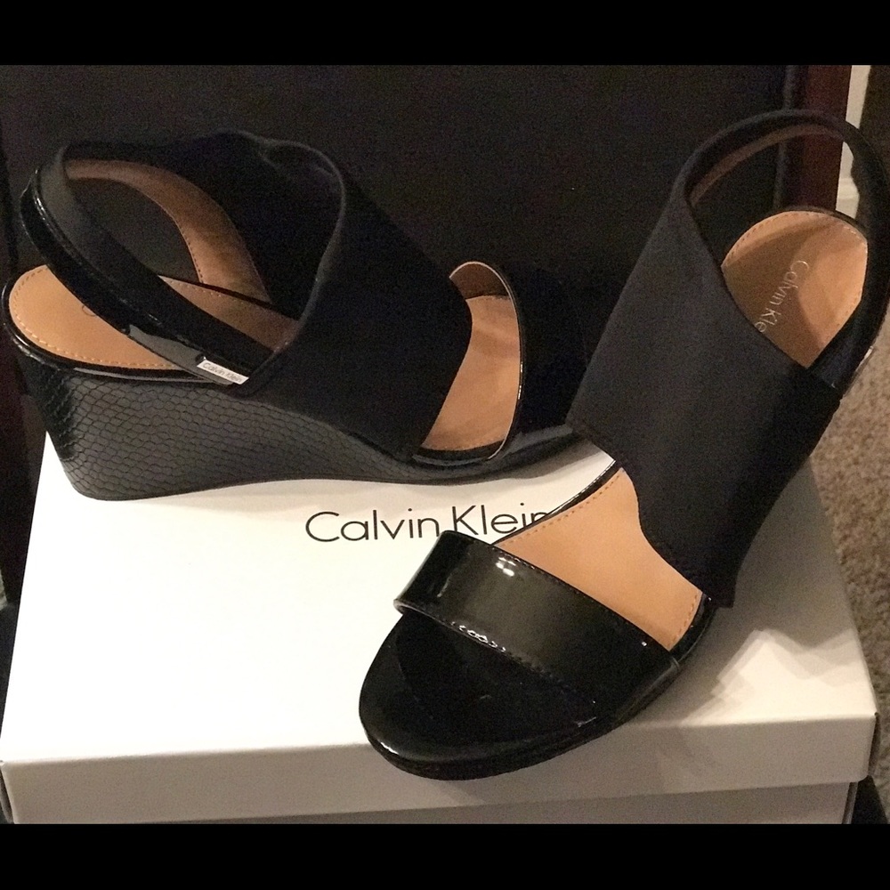 Calvin Klein Braylin Neoprene/Patent