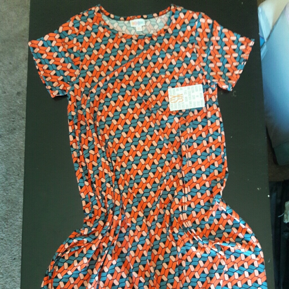 Lularoe Carly BNWT