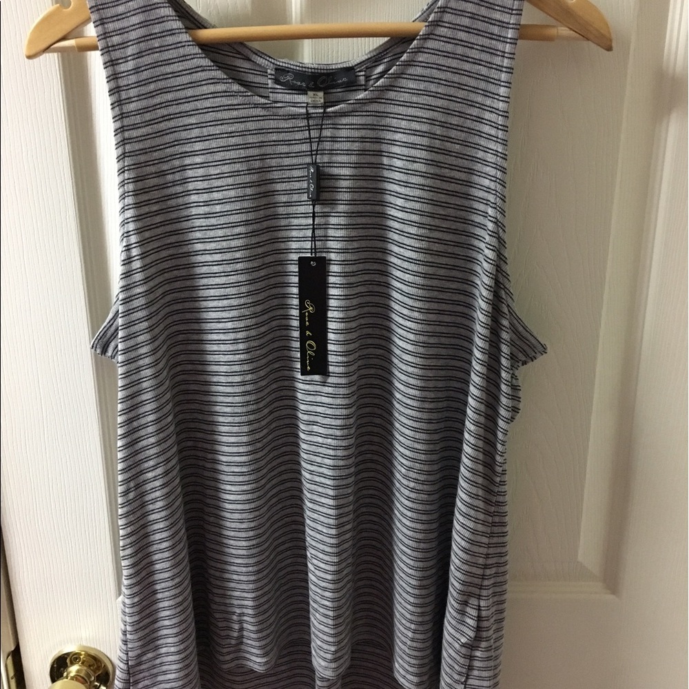 Woman's Flowy Tank Top by Rose & Olive. XL