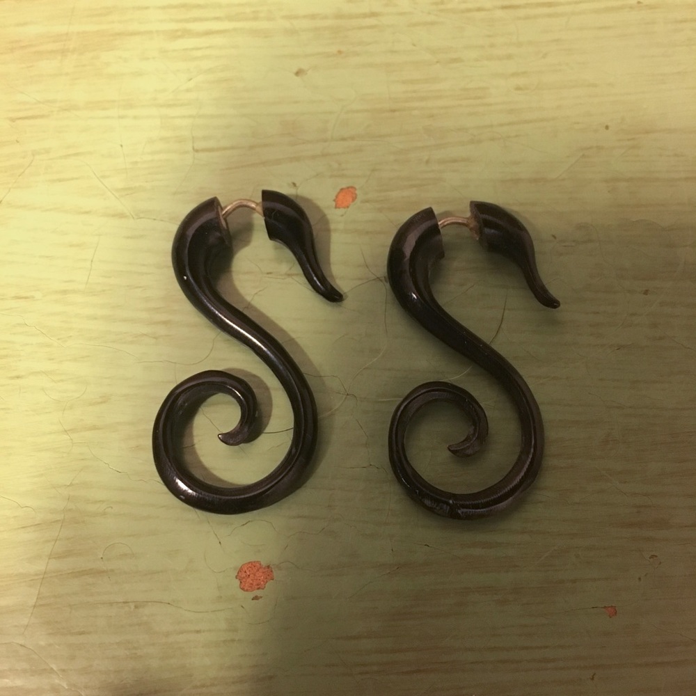 🎉CLOSET CLEAR OUT🎉 Black faux gauges