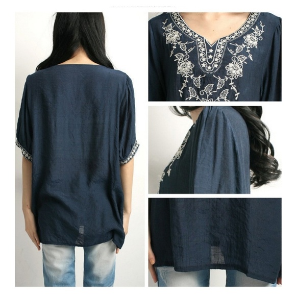 ❤LAST ONE❤5⭐ rated 💢Embroidered Lightweight Top - Picture 3 of 5