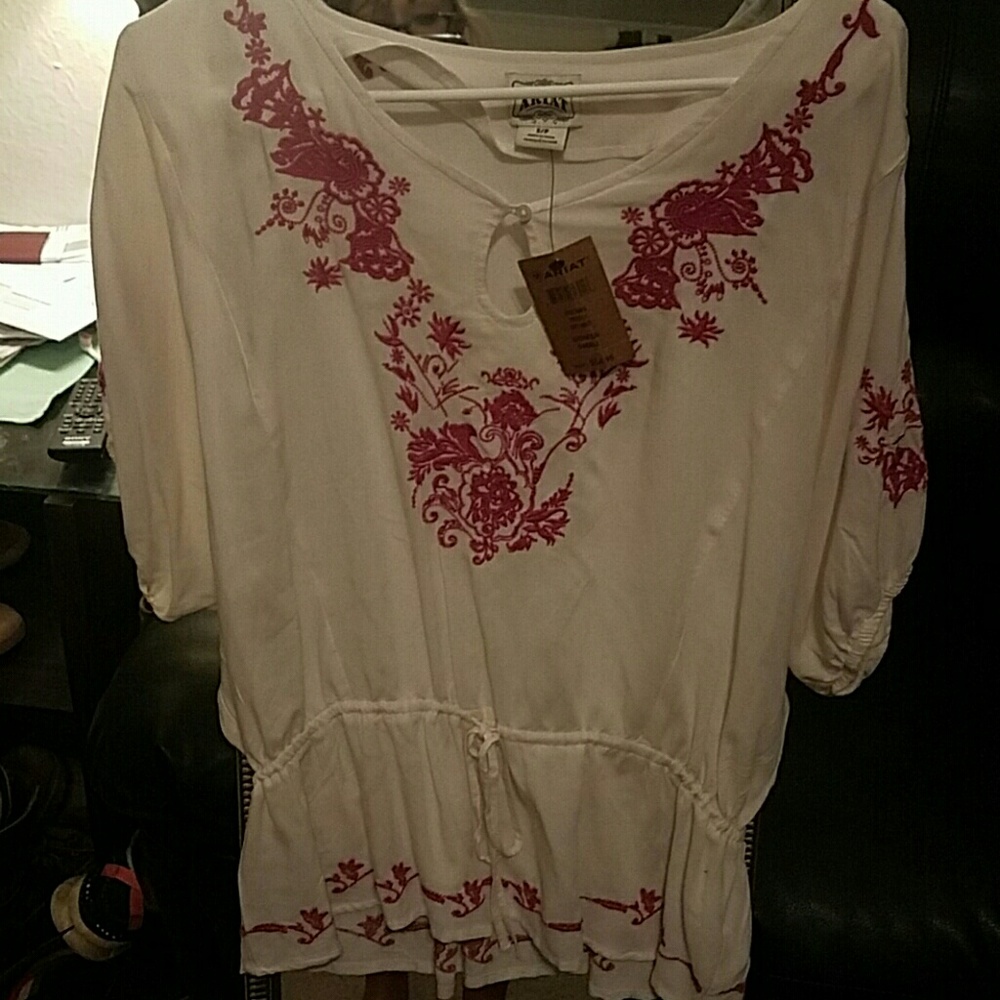 Ariat shirt small-med